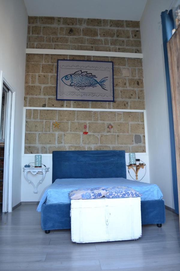 B&B Charming House 살레르노 외부 사진