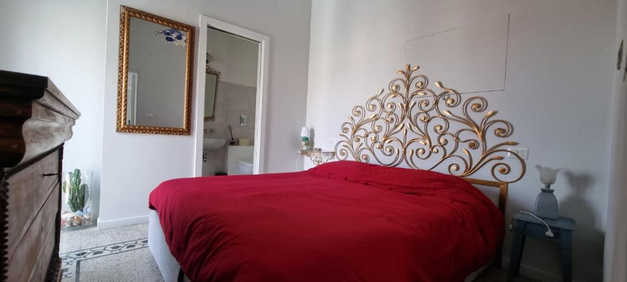 B&B Charming House 살레르노 외부 사진