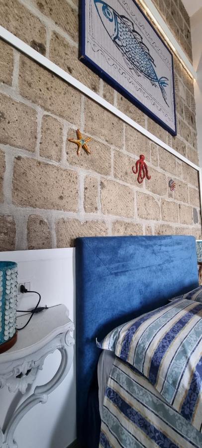 B&B Charming House 살레르노 외부 사진