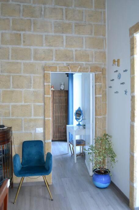 B&B Charming House 살레르노 외부 사진